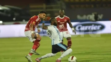 الأهلي وبيراميدز يصارعان على المقعد الأخير بدوري الأبطال